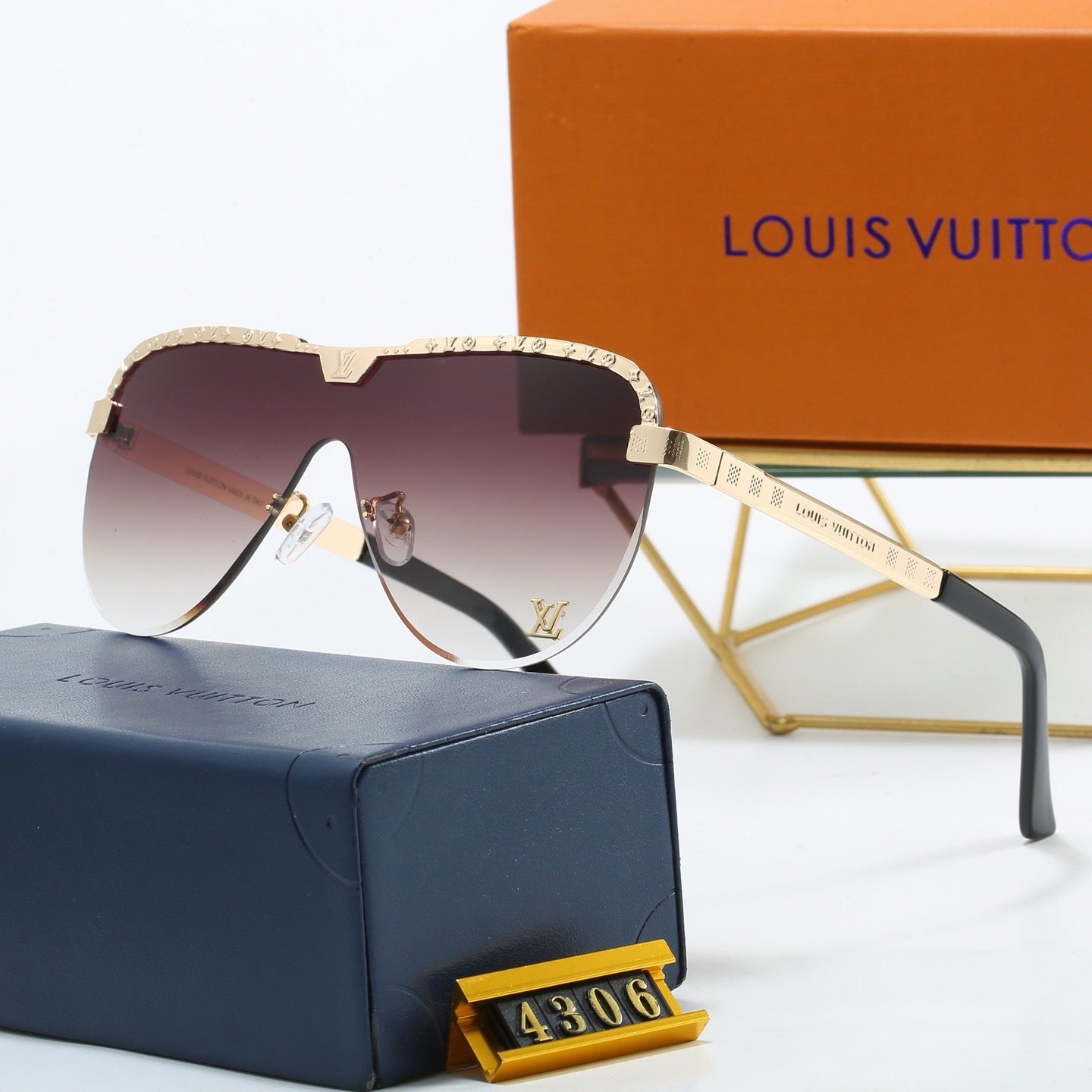 Louis vuitton Stylish and cool casual sunglasses 4306 Oval