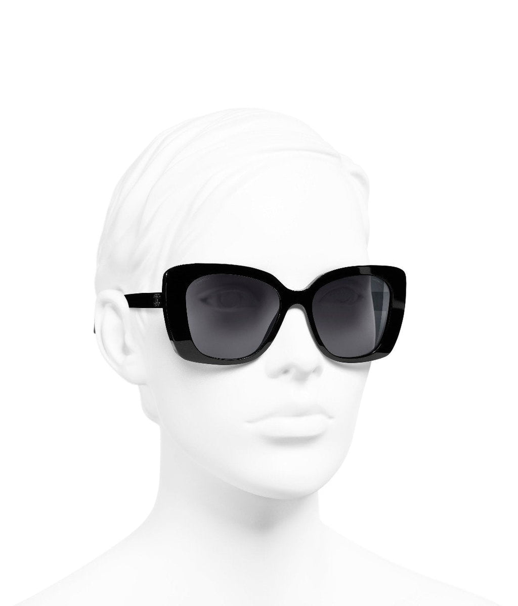 CHANEL 5422B Square
